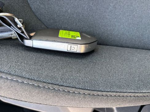 Used 2025 Kia K4 LXS image 23