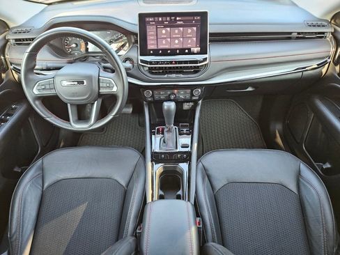 Used 2022 Jeep Compass Trailhawk w/ Trailhawk Convenience Group image 12