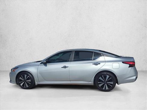 Used 2022 Nissan Altima 2.5 SV FWD image 8