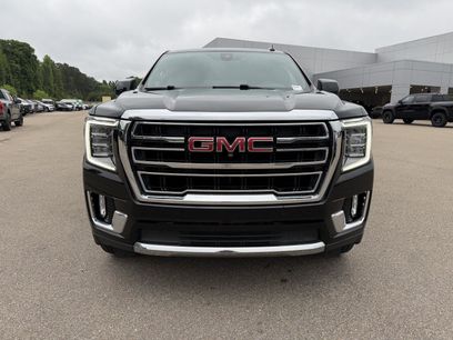 Used 2022 GMC Yukon SLT w/ SLT Luxury Package