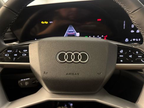 Certified 2025 Audi Q5 Premium Plus w/ Premium Plus image 24