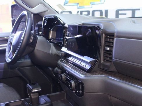 Used 2023 Chevrolet Silverado 1500 LT Trail Boss image 10