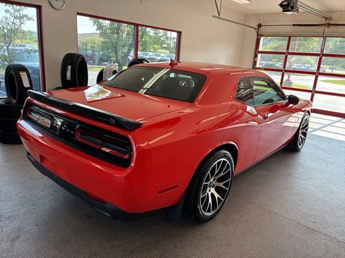 Used 2021 Dodge Challenger R/T Scat Pack w/ Dynamics Package RWD image 29