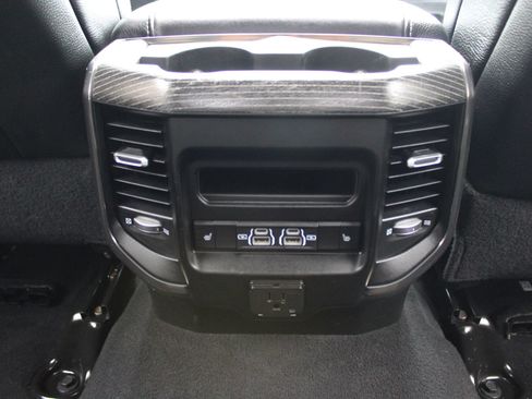Used 2021 RAM 2500 Limited AWD/4WD image 20