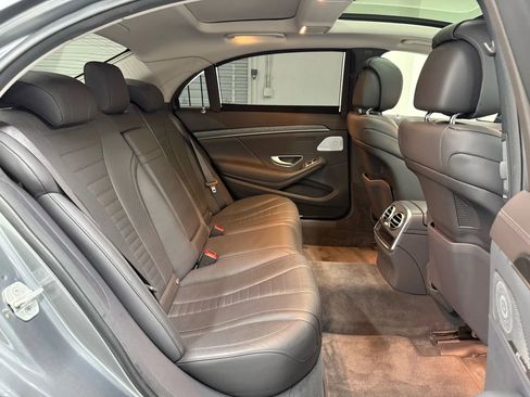 Used 2018 Mercedes-Benz S 560 4MATIC Sedan image 17