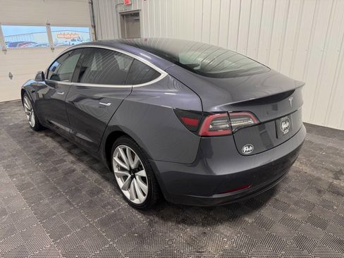 Used 2018 Tesla Model 3 Long Range image 4
