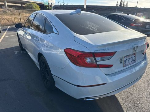 Used 2020 Honda Accord EX image 6