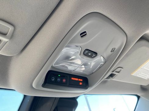 Used 2025 Chevrolet TrailBlazer LT FWD image 26