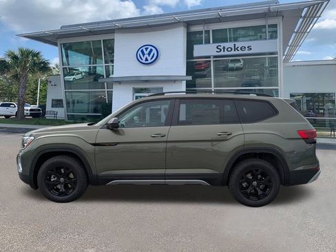 New 2026 Volkswagen Atlas Peak Edition image 7
