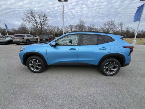 New 2026 Chevrolet Trax LT w/ Driver Confidence Package image 4