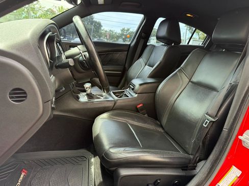 Used 2015 Dodge Charger R/T w/ Plus Group RWD image 23
