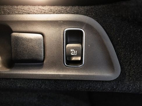 Used 2025 Mercedes-Benz GLE 63 AMG S image 34