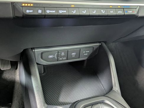 New 2026 Kia K4 LXS image 19