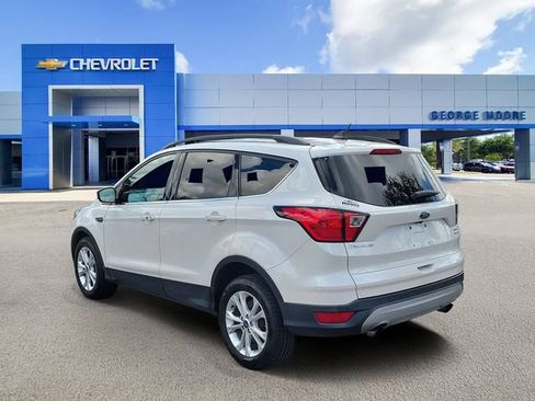 Used 2019 Ford Escape SEL FWD image 3