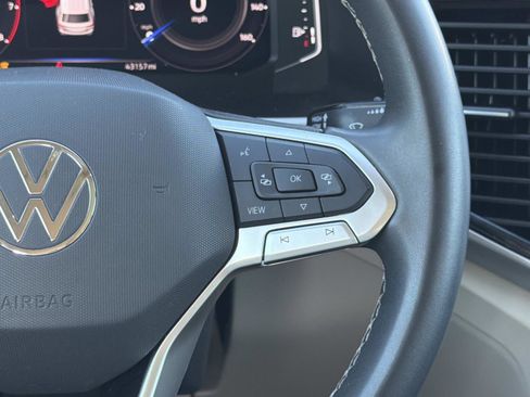 Used 2022 Volkswagen Atlas SE w/ Panoramic Sunroof Package image 10