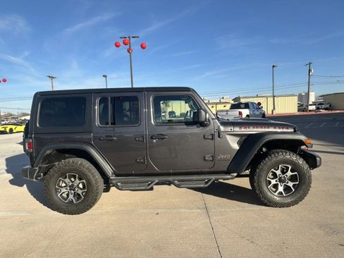 Used 2020 Jeep Wrangler Unlimited Rubicon w/ Dual Top Group image 2
