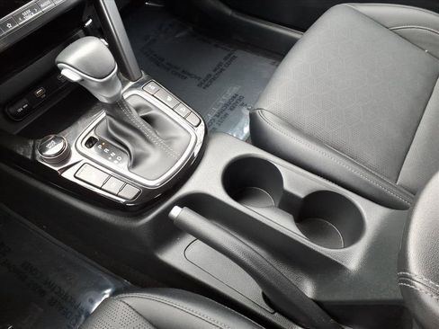 Used 2024 Kia Seltos EX image 16