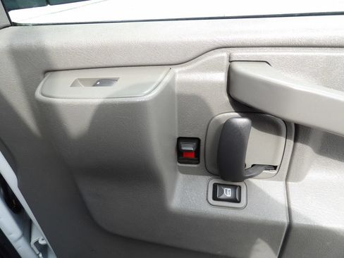 Used 2020 Chevrolet Express 2500 w/ Driver Convenience Package RWD image 33