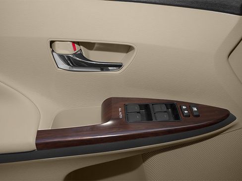 Used 2013 Toyota Venza LE w/ LE Convenience Pkg FWD image 19