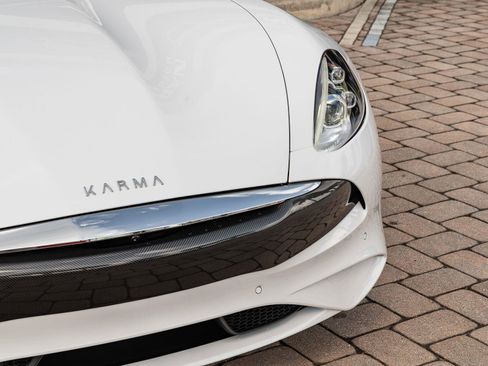 New 2025 Karma Revero Luxury RWD image 25