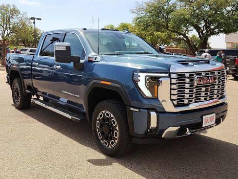 Used 2024 GMC Sierra 2500 Denali w/ Denali Reserve Package AWD/4WD image 6