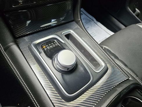Certified 2023 Chrysler 300 C RWD image 32