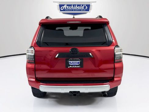 Used 2021 Toyota 4Runner TRD Off-Road Premium w/ Moonroof Package AWD/4WD image 7