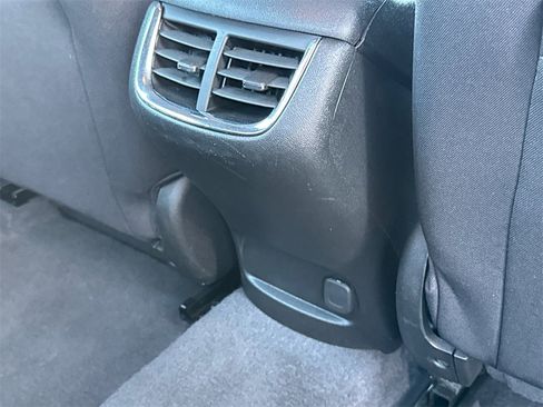 Used 2023 Chevrolet Malibu LT image 19