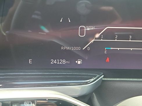 Certified 2025 Cadillac Escalade Sport AWD/4WD image 12