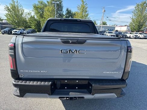 New 2024 GMC Sierra EV Denali image 5