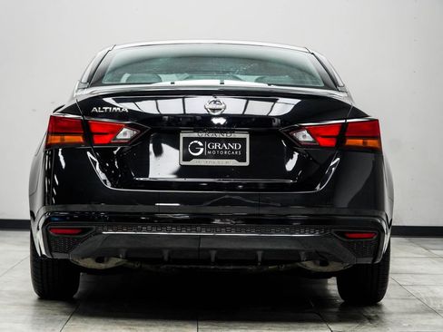Used 2022 Nissan Altima 2.5 S image 11