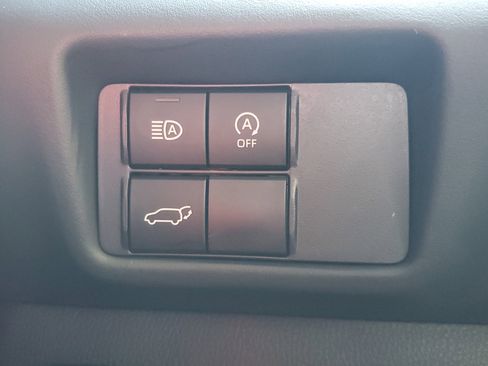 Used 2023 Toyota Highlander XSE image 29