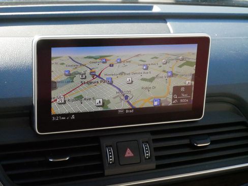 Used 2018 Audi Q5 2.0T Premium Plus w/ Premium Plus Package image 22