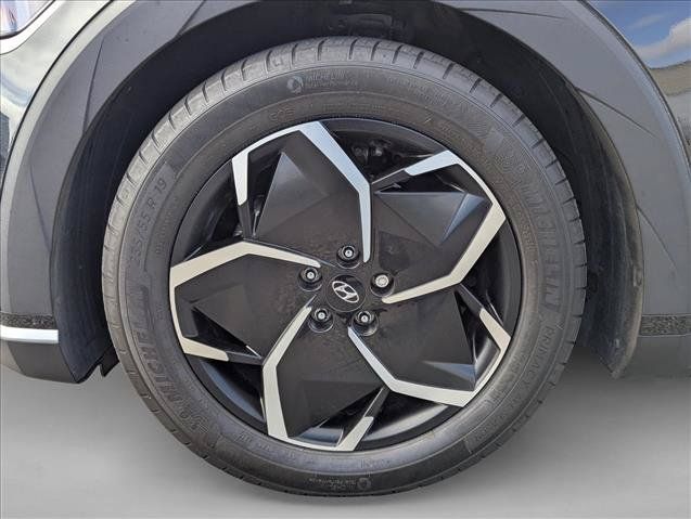 Certified 2023 Hyundai Ioniq 5 SEL w/ Cargo Package RWD image 9