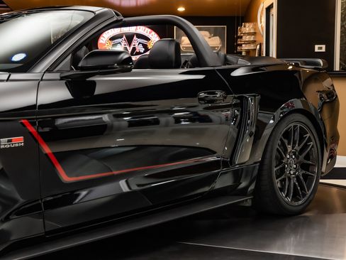 Used 2019 Ford Mustang GT Premium w/ GT Performance Package RWD image 30
