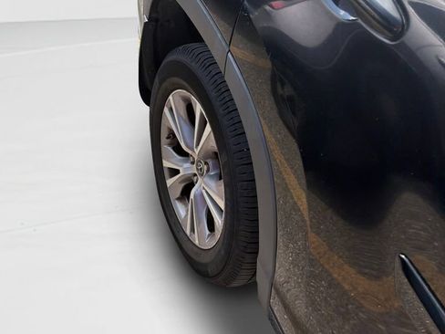 Used 2016 Toyota Highlander Plus FWD image 7