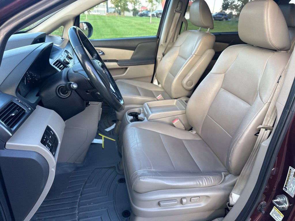 Used 2014 Honda Odyssey EX-L image 16