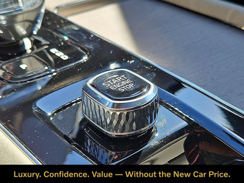 Certified 2026 Volvo XC90 B6 Plus w/ Protection Package Premier AWD/4WD image 19