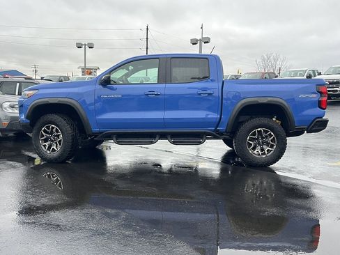 Used 2025 Chevrolet Colorado ZR2 w/ Technology Package image 9