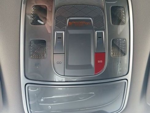 Used 2025 Genesis GV70 2.5T image 24