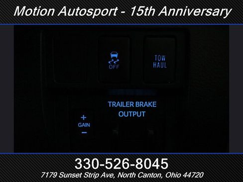Used 2018 Toyota Tundra SR5 w/ TRD Off Road Package AWD/4WD image 21