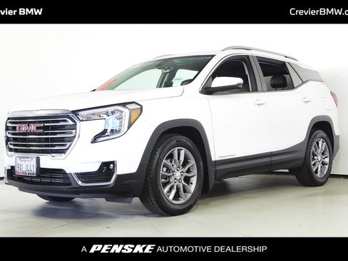Used 2022 GMC Terrain SLT image 1