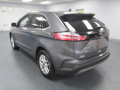 Used 2024 Ford Edge SEL AWD/4WD image 7