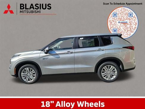 Used 2025 Mitsubishi Outlander ES AWD/4WD image 11