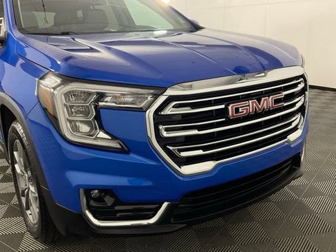 Used 2024 GMC Terrain SLT w/ LPO, Floor Liner Package AWD/4WD image 10