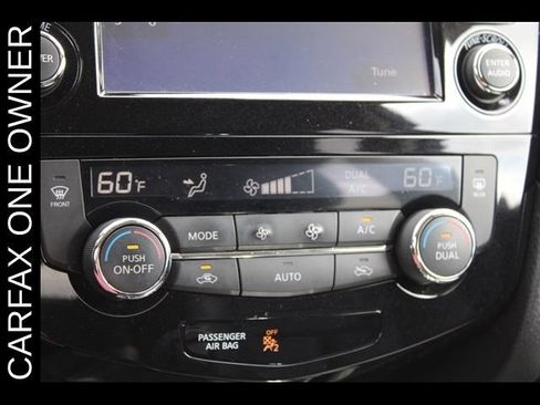 Used 2017 Nissan Rogue SL w/ SL Premium Package AWD/4WD image 40