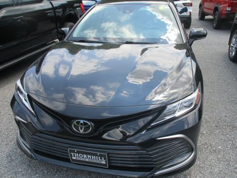 Used 2024 Toyota Camry LE FWD image 8