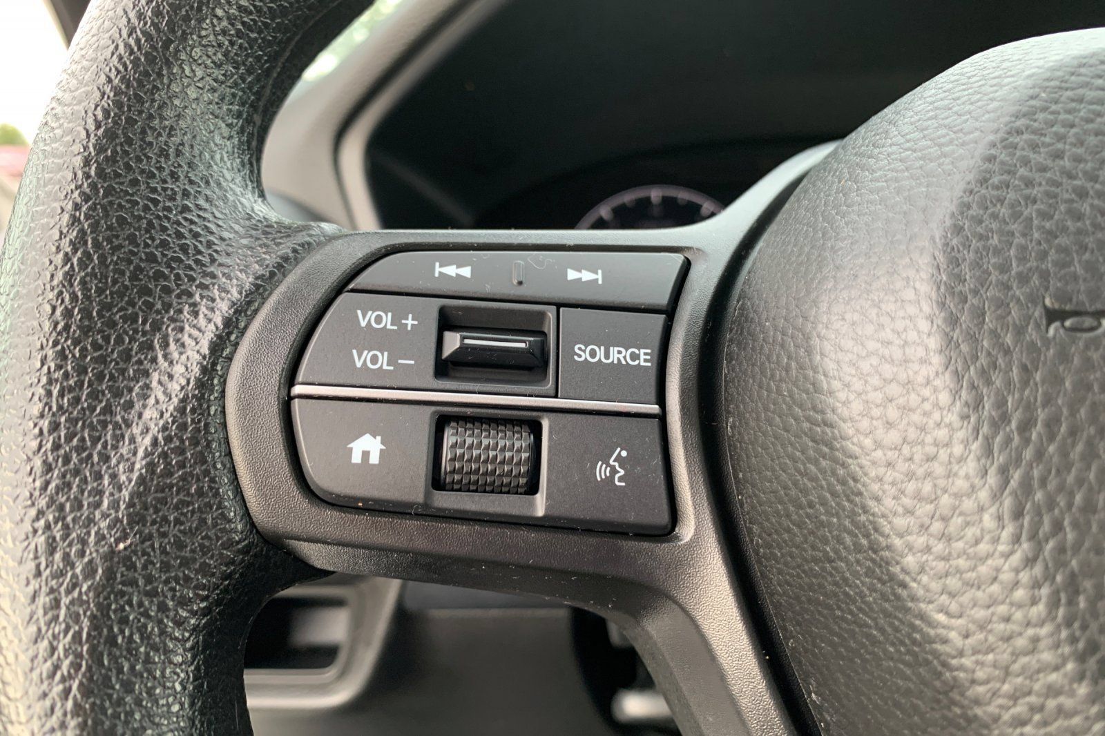 Certified 2024 Honda HR-V LX image 29