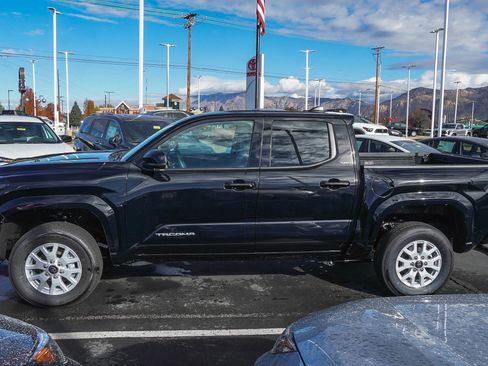 New 2025 Toyota Tacoma SR5 image 5