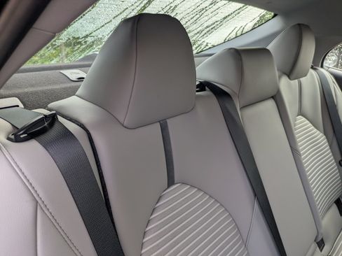 Used 2024 Toyota Camry SE FWD image 32